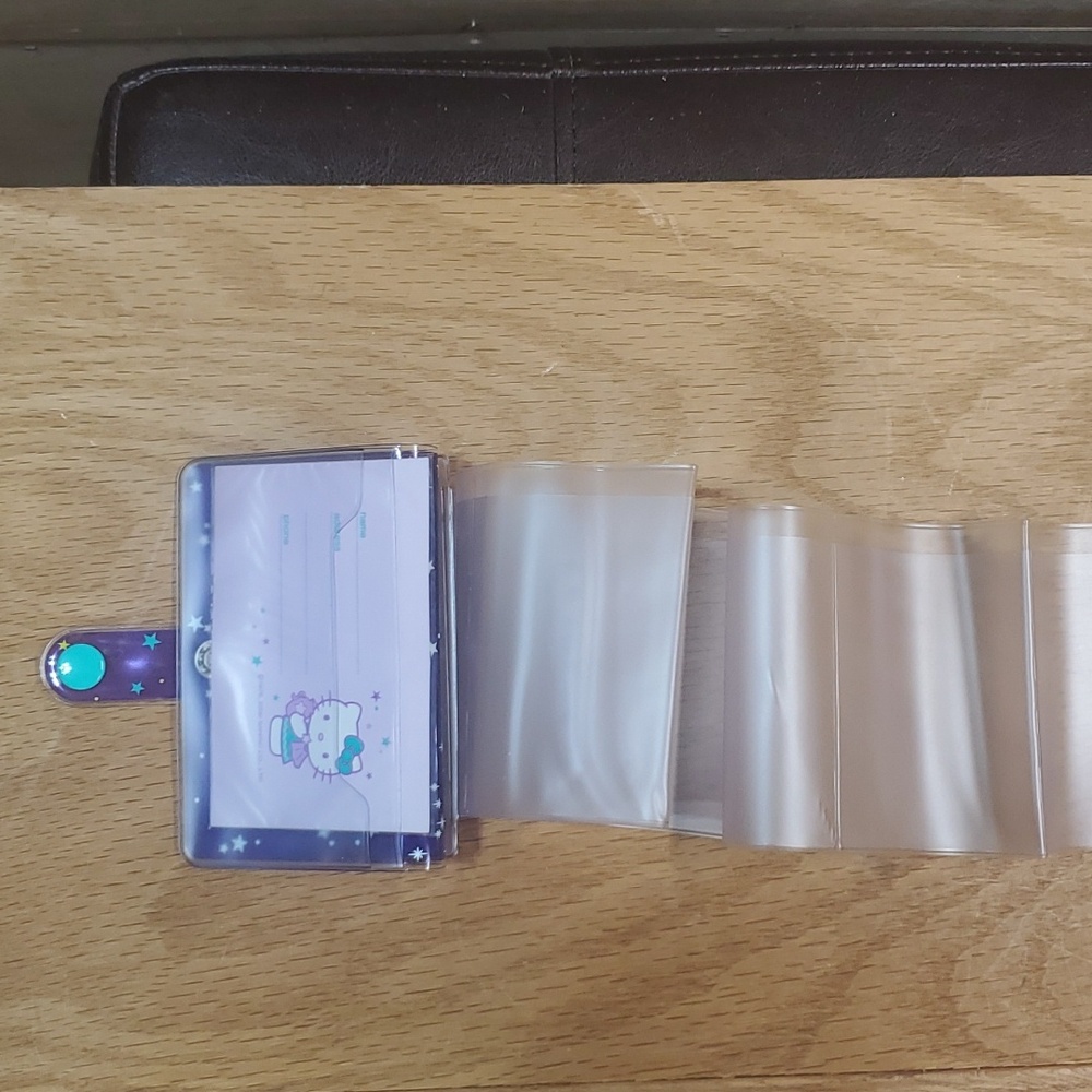 Aquarius Hello Kitty Wallet - image 4